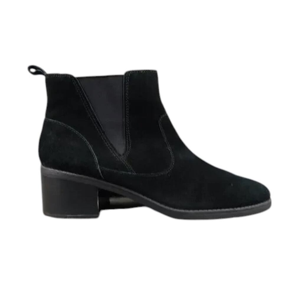 Clarks Shoes Womens 10 Boots Classic Block Heel Leather Nevella Fashion Black